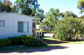 Acclaim Pine Grove Holiday Park - ACT Tourism 1