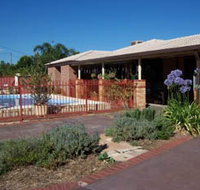 Southern River B  B - ACT Tourism