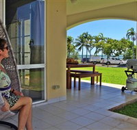 Absolute Beachfront Apartment - ACT Tourism