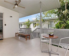 Beachside Tropical Retreat - ACT Tourism 3