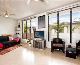 Beachside Tropical Retreat - ACT Tourism 7