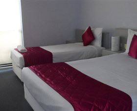 Bidgee Motor Inn - ACT Tourism 1