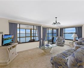 Waterfront Paradise - ACT Tourism 6