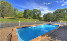 Talbingo Tourist Caravan Park - ACT Tourism 3