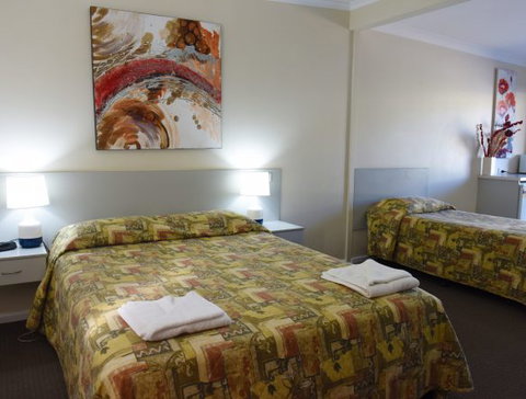 Mia Motel - ACT Tourism 4