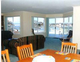 The Palms Apartments - ACT Tourism 2
