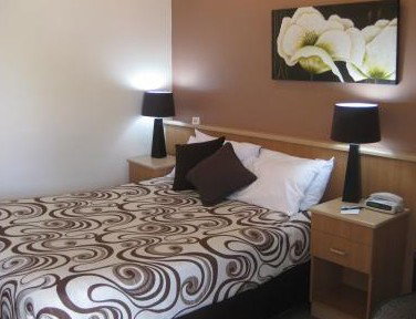 Best Western Motel Farrington - ACT Tourism 0
