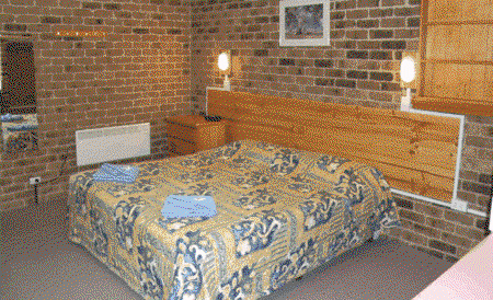 Acacia Snowy Motel - ACT Tourism 0