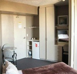 Hotel Saville - ACT Tourism 0