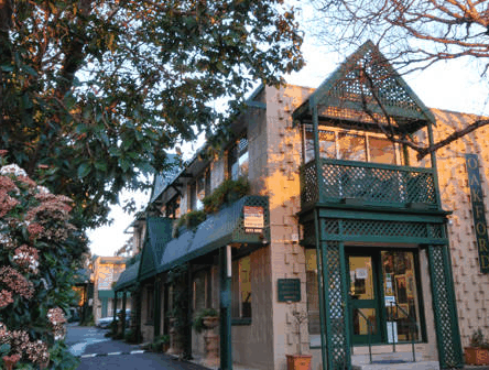 Adelaide Oakford Apartments - ACT Tourism 3