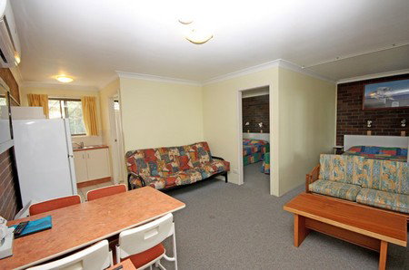 All Seasons Country Lodge - ACT Tourism 3