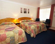 Alabaster Motel - ACT Tourism 4