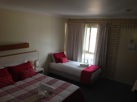 Country Rose Motel - ACT Tourism 1