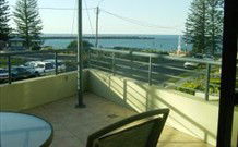 Yamba Beach Motel - Yamba - ACT Tourism 0