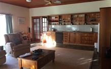 Mercedes House - ACT Tourism 5