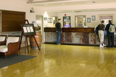 Ayers Rock - Outback Pioneer Lodge - ACT Tourism 3