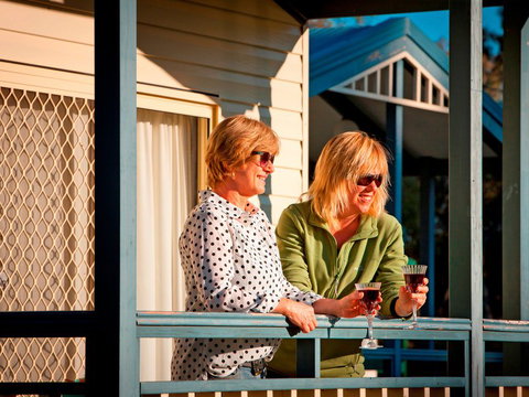 Urana Aquatic Centre Caravan Park - ACT Tourism 7