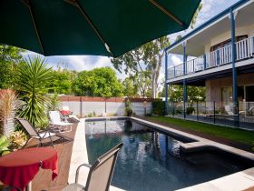 Villa Cavour Hervey Bay - ACT Tourism 1