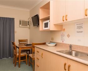 Accommodation On Denham - ACT Tourism 2