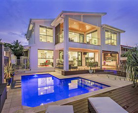 Pasadena Point At Vogue Holiday Homes - ACT Tourism 0