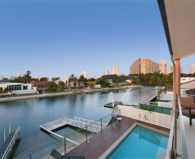 Xanadu Waterfront Elite Holiday Home - ACT Tourism 1