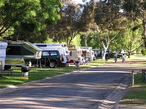 Halls Gap Gardens Caravan Park - ACT Tourism 3