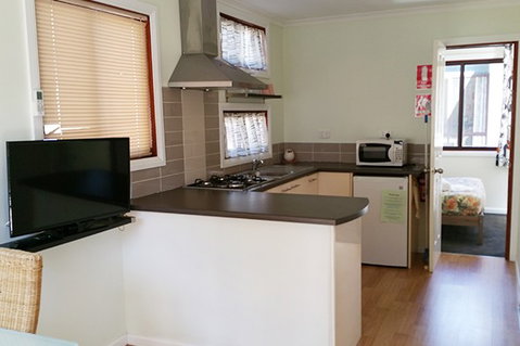 Halls Gap Gardens Caravan Park - ACT Tourism 5