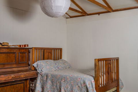Daisy's Cottage - ACT Tourism 1
