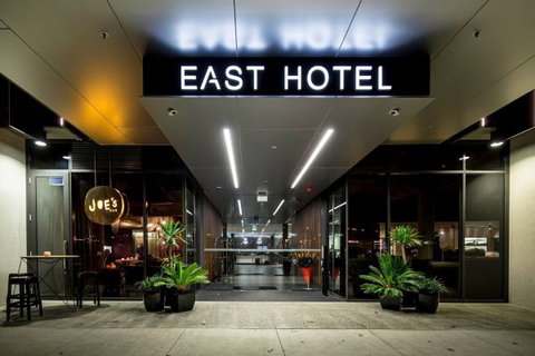 East Hotel + Apartments - ACT Tourism 8