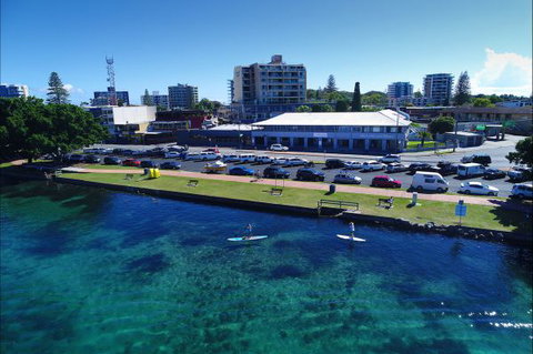 Lakes And Ocean Hotel - ACT Tourism 1