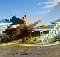 Hermitage Hill Resort - ACT Tourism