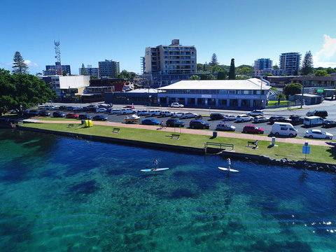 Lakes And Ocean Hotel - ACT Tourism 0
