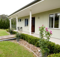 Highfields Country Cottages - ACT Tourism