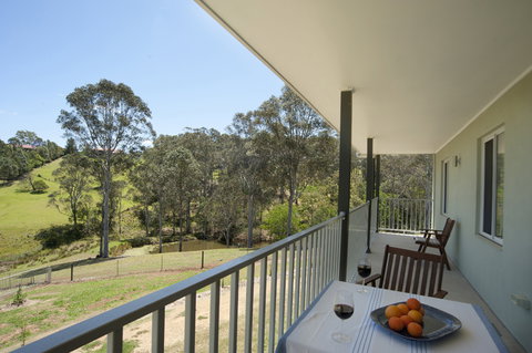 Highfields Country Cottages - ACT Tourism 2