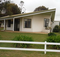Catalina Cottage - ACT Tourism