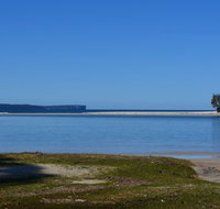 Claudis Beach Retreat Unit One - ACT Tourism