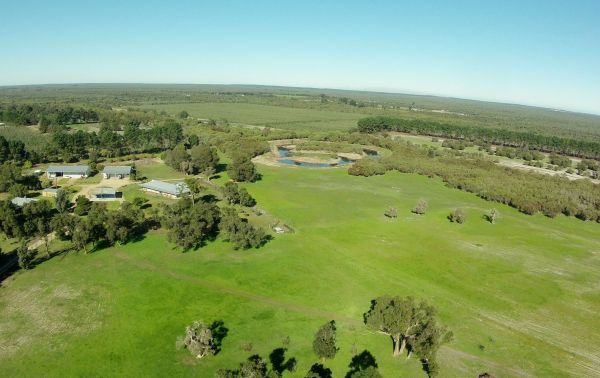Muckenburra WA ACT Tourism