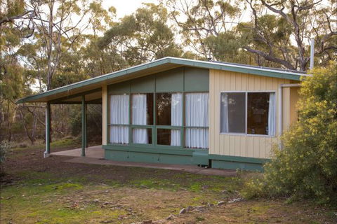 Alligator Lodge - Mount Remarkable National Park - ACT Tourism 3