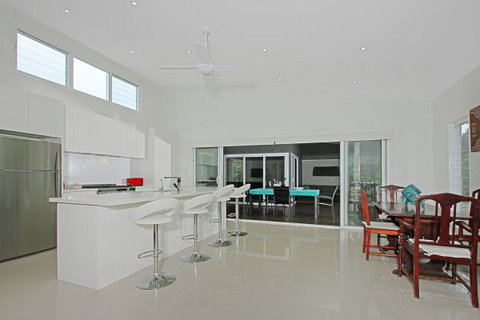 Poolside - ACT Tourism 3