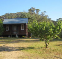 Peach Tree Cabin - ACT Tourism