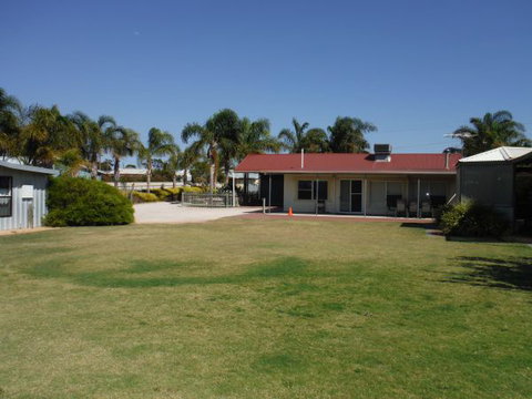 The Palms - ACT Tourism 0