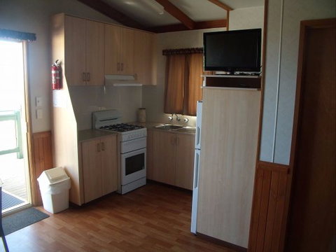 Elliston Waterloo Bay Tourist Park - ACT Tourism 6