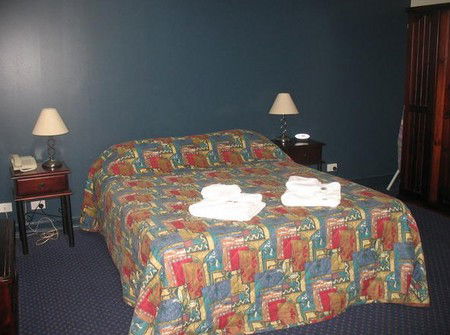 Atherton Hotel - ACT Tourism 2