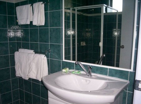 Bakery Park Motor Inn - ACT Tourism 2