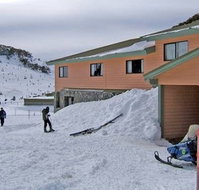 Matterhorn Lodge - ACT Tourism