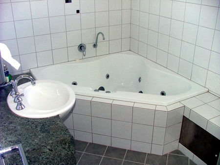 Tasman Beachside Apartments - ACT Tourism 0