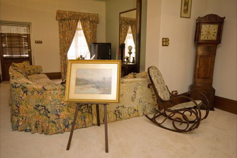 Angel's Rest Bed And Breakfast - ACT Tourism 3