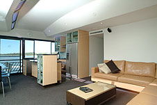 Whitewater Houseboat - ACT Tourism 2