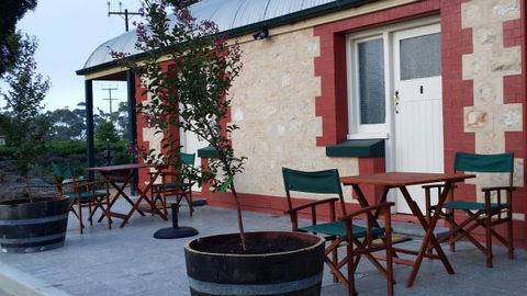 Angas Plains Estate Wines Heritage Suite - ACT Tourism 2