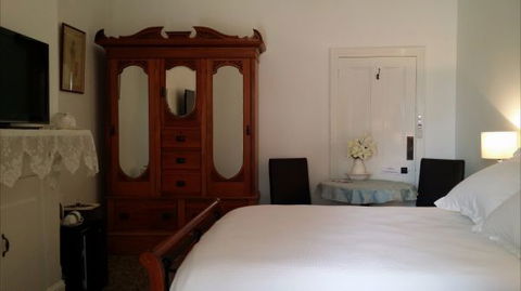 Angas Plains Estate Wines Heritage Suite - ACT Tourism 8